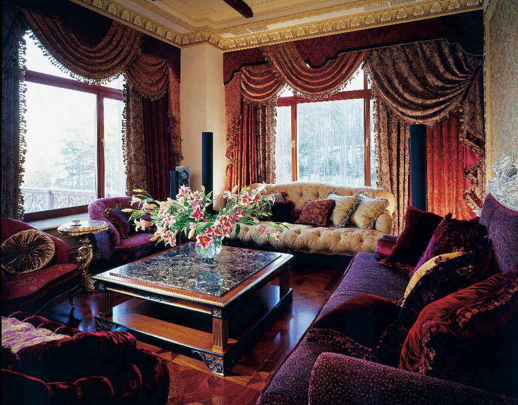 Фото штор в гостиную в стиле барокко
