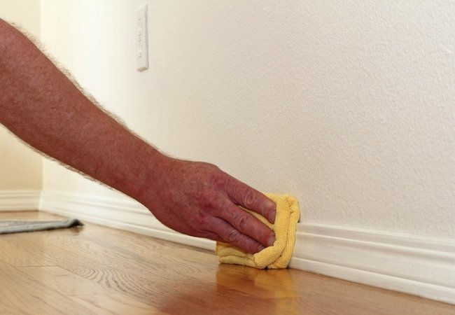 how to clean baseboards a fast and easy cleaning guide 9
