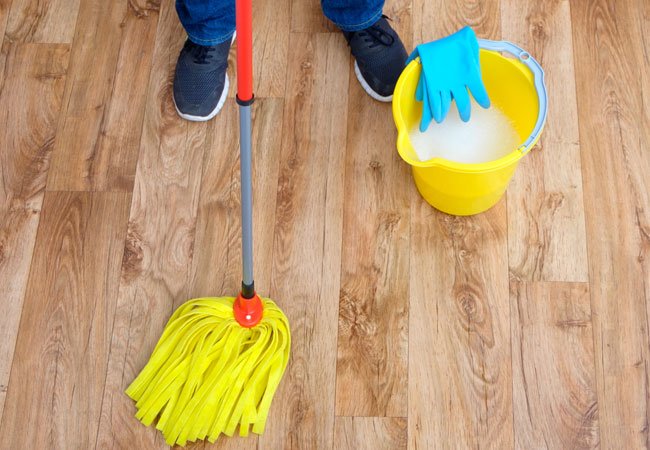 Cleaning-and-Maintaining-Engineered-Hardwood-Floors